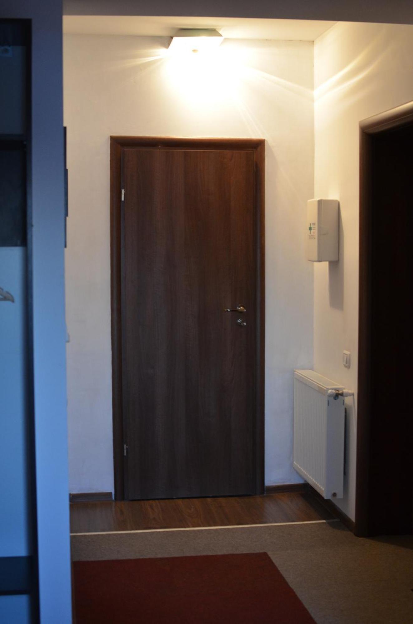 Vila Cu Trandafiri Cozy Apartments 2 Camere Bragadiru Exterior foto